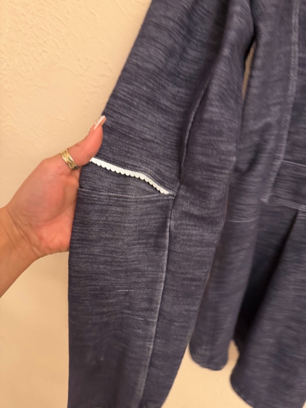 lululemon athletica Jacket - Picture 10 of 11